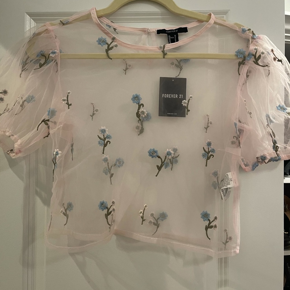 NWT sheer cropped blouse